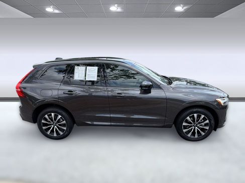 Used 2025 Volvo XC60 B5 Plus w/ Protection Package Premier AWD/4WD image 8