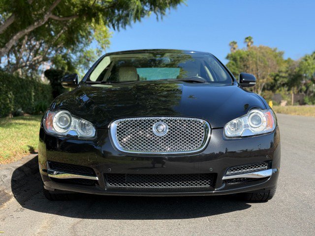 Used 2010 Jaguar XF Supercharged RWD image 10