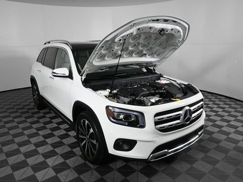 Certified 2021 Mercedes-Benz GLB 250 4MATIC image 33