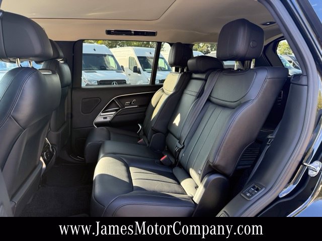 Used 2025 Land Rover Range Rover Long Wheelbase SE AWD/4WD image 17