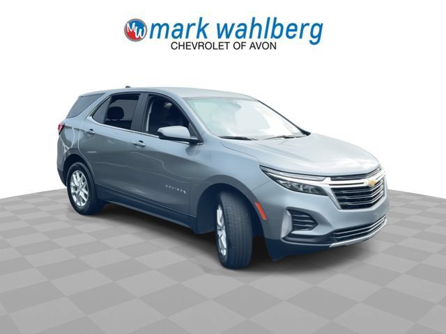 Used 2024 Chevrolet Equinox LT FWD image 2