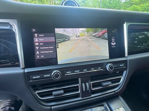 Used 2021 Porsche Macan S AWD/4WD image 21