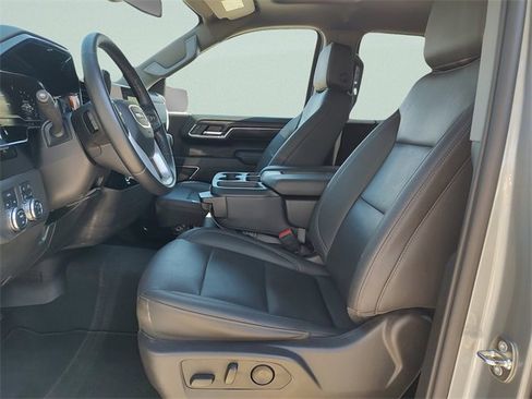 Used 2024 GMC Sierra 1500 SLT image 28