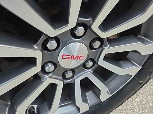 Used 2021 GMC Sierra 1500 AT4 w/ AT4 Value Package AWD/4WD image 38