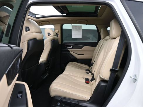 Used 2023 Acura MDX SH-AWD w/ Advance Package image 22