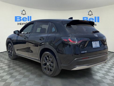 Certified 2025 Honda HR-V Sport image 3