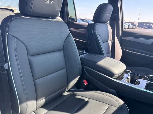 New 2026 Buick Enclave Sport Touring w/ Power Package image 40