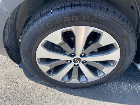 Used 2021 Kia Telluride S FWD image 43