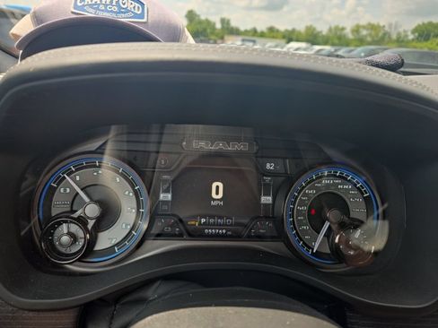 Used 2022 RAM 1500 Limited w/ Night Edition AWD/4WD image 12