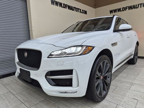 Used 2018 Jaguar F-PACE R-Sport AWD/4WD image 2