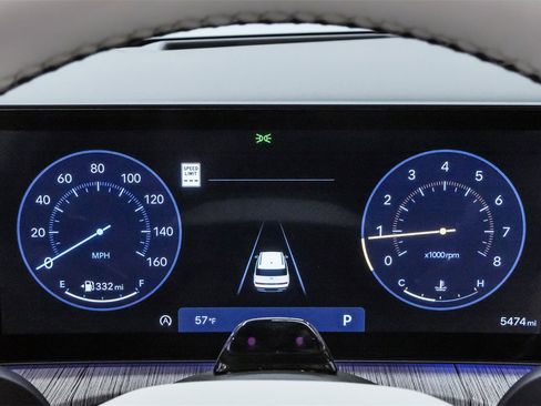 Used 2025 Hyundai Santa Fe Calligraphy image 25