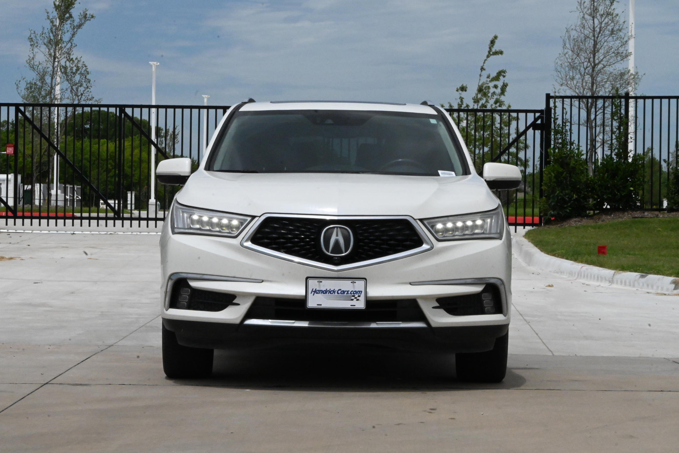 Used 2018 Acura MDX w/ Advance & Entertainment Pkg FWD image 3