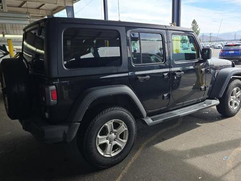 Used 2023 Jeep Wrangler Unlimited Sport AWD/4WD image 3