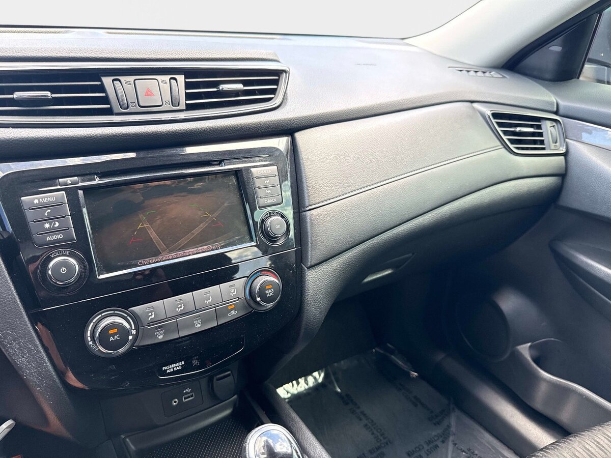 Used 2019 Nissan Rogue S w/ Special Edition Package FWD image 21
