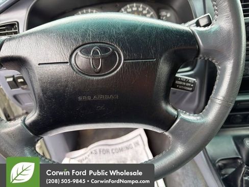 Used 2000 Toyota 4Runner SR5 image 16