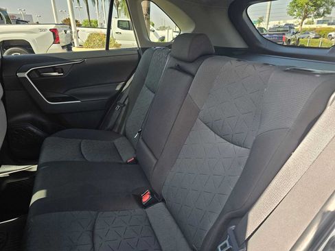 Certified 2025 Toyota RAV4 XLE AWD/4WD image 17
