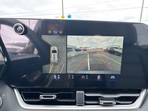 New 2026 Chevrolet Equinox LT image 31