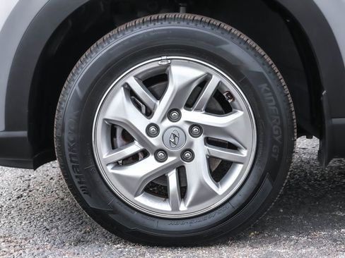 Certified 2023 Hyundai Venue SE image 14