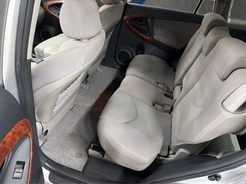 Used 2006 Toyota RAV4 Limited FWD image 20