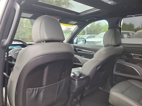 Used 2023 Kia Telluride SX X-Line image 9