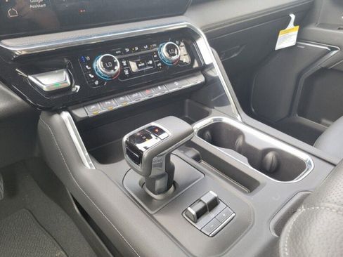Used 2026 GMC Sierra 1500 Denali AWD/4WD image 24