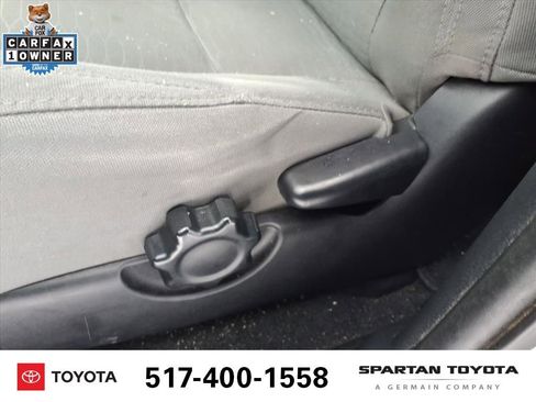 Used 2017 Toyota Tacoma SR image 15