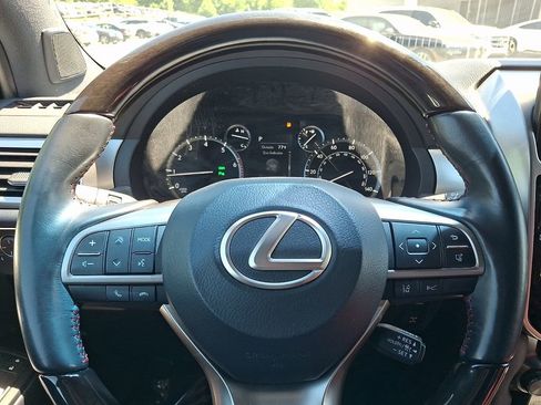 Used 2023 Lexus GX 460 Premium w/ Accessory Package AWD/4WD image 21
