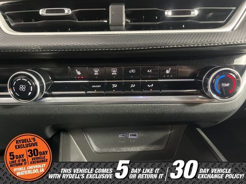 Certified 2025 Chevrolet Equinox LT w/ LPO, Floor Liner Package image 39