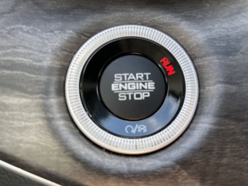 Certified 2023 Jeep Grand Cherokee Limited image 48