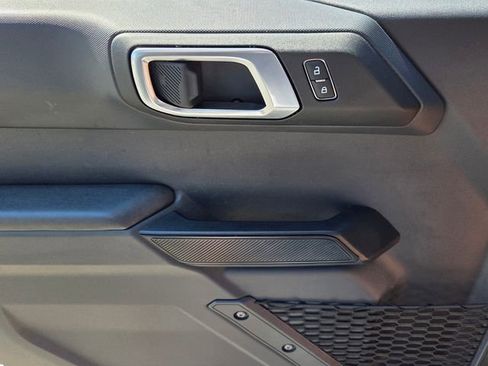 Used 2025 Ford Bronco Big Bend image 35