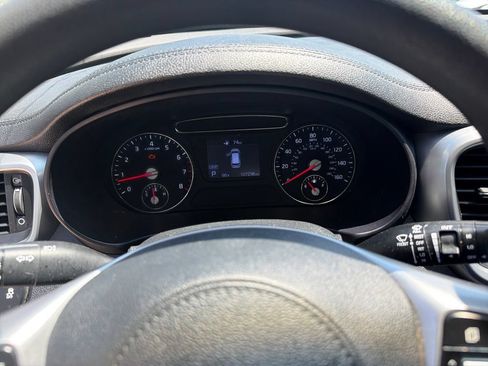 Used 2020 Kia Sorento FWD V6 image 22