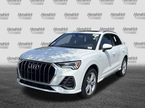 Used 2024 Audi Q3 2.0T Premium Plus w/ Premium Plus Package AWD/4WD image 5