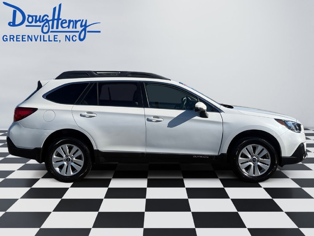 Used 2019 Subaru Outback 2.5i Premium w/ Popular Package #2 AWD/4WD image 6
