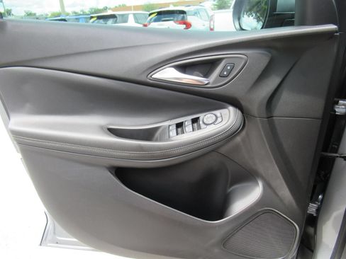 Used 2023 Buick Encore GX Preferred FWD image 18