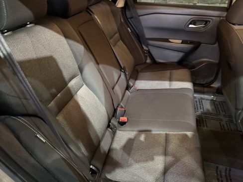 Certified 2025 Nissan Rogue SV image 34