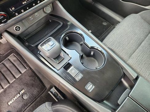 Certified 2023 Nissan Rogue SV FWD image 21
