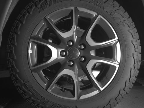 Used 2025 Jeep Compass Trailhawk AWD/4WD image 14