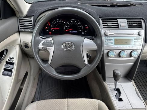 Used 2009 Toyota Camry LE image 26