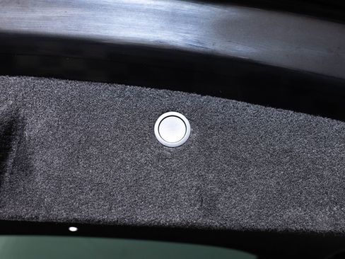 Used 2023 Tesla Model X Plaid image 24