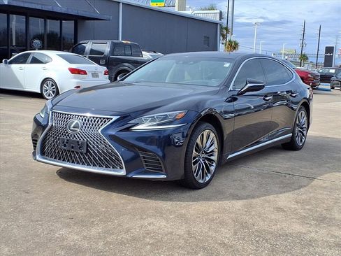 Used 2019 Lexus LS 500 image 2