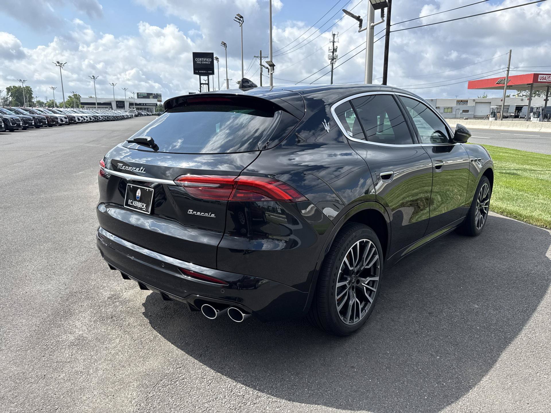 Used 2025 Maserati Grecale GT AWD/4WD image 11