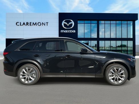 New 2026 MAZDA CX-90 3.3 Turbo w/ Preferred Package image 4