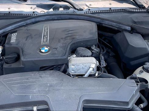 Used 2015 BMW 320i xDrive Sedan AWD/4WD image 32