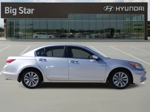 Used 2012 Honda Accord EX-L image 5