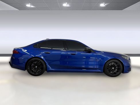 Used 2025 BMW M5 w/ Executive Package AWD/4WD image 8