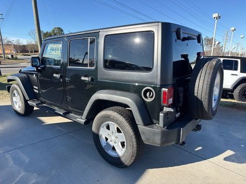 Used 2012 Jeep Wrangler Unlimited Sport image 8
