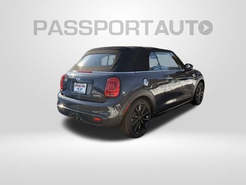Used 2018 MINI Cooper S image 6