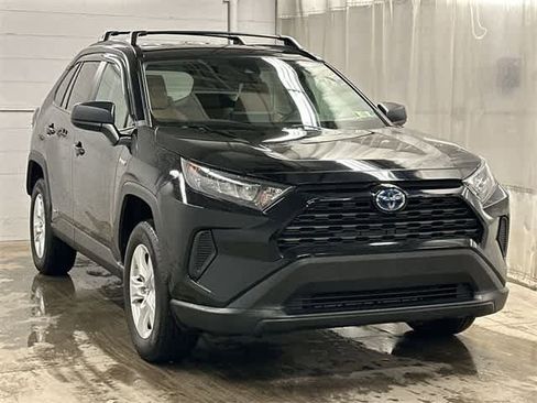 Used 2021 Toyota RAV4 LE image 27