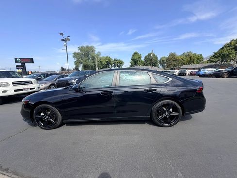 Used 2024 Honda Accord Sport image 7