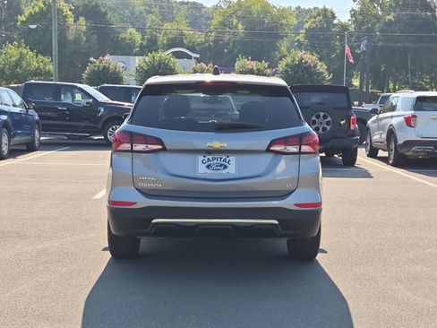 Used 2024 Chevrolet Equinox LT FWD image 12